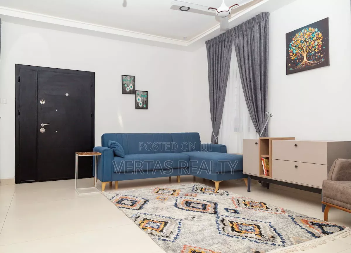 2-Bedroom Apartment, Central Teshie. 7 Mins From Labadi