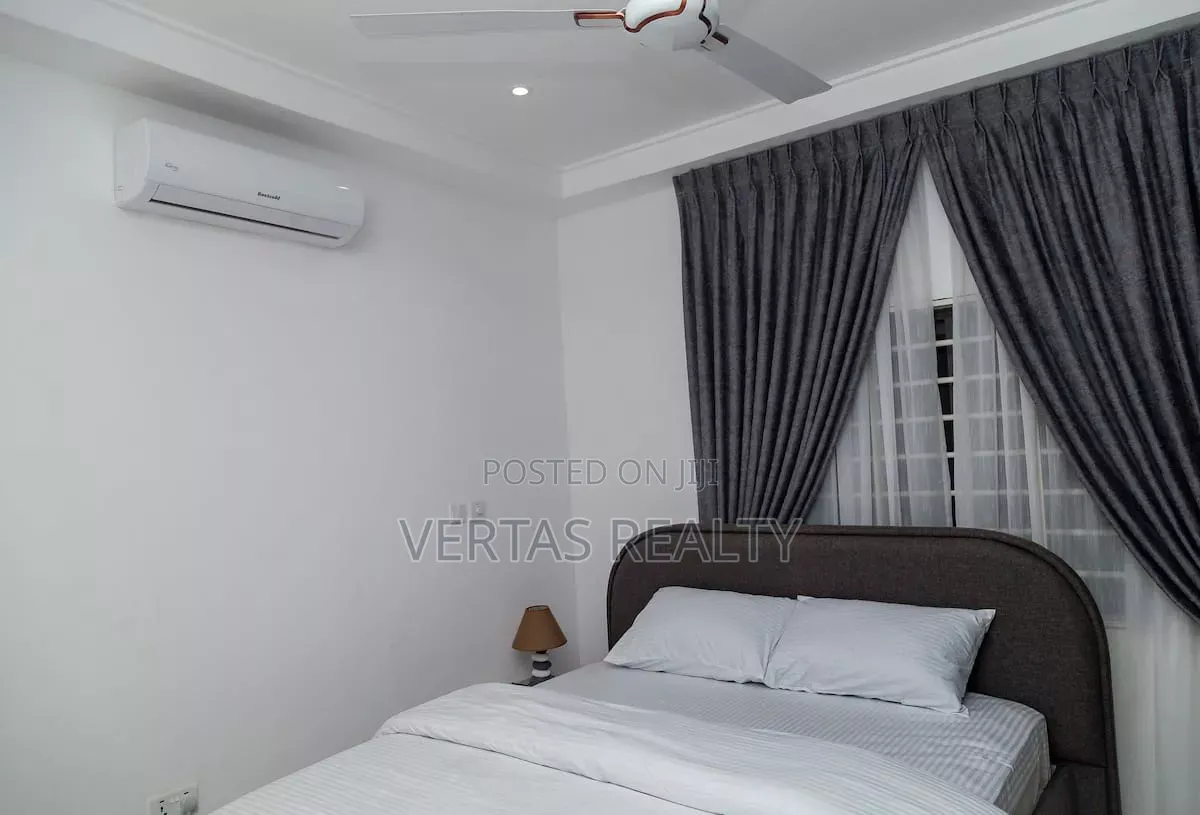 2-Bedroom Apartment, Central Teshie. 7 Mins From Labadi