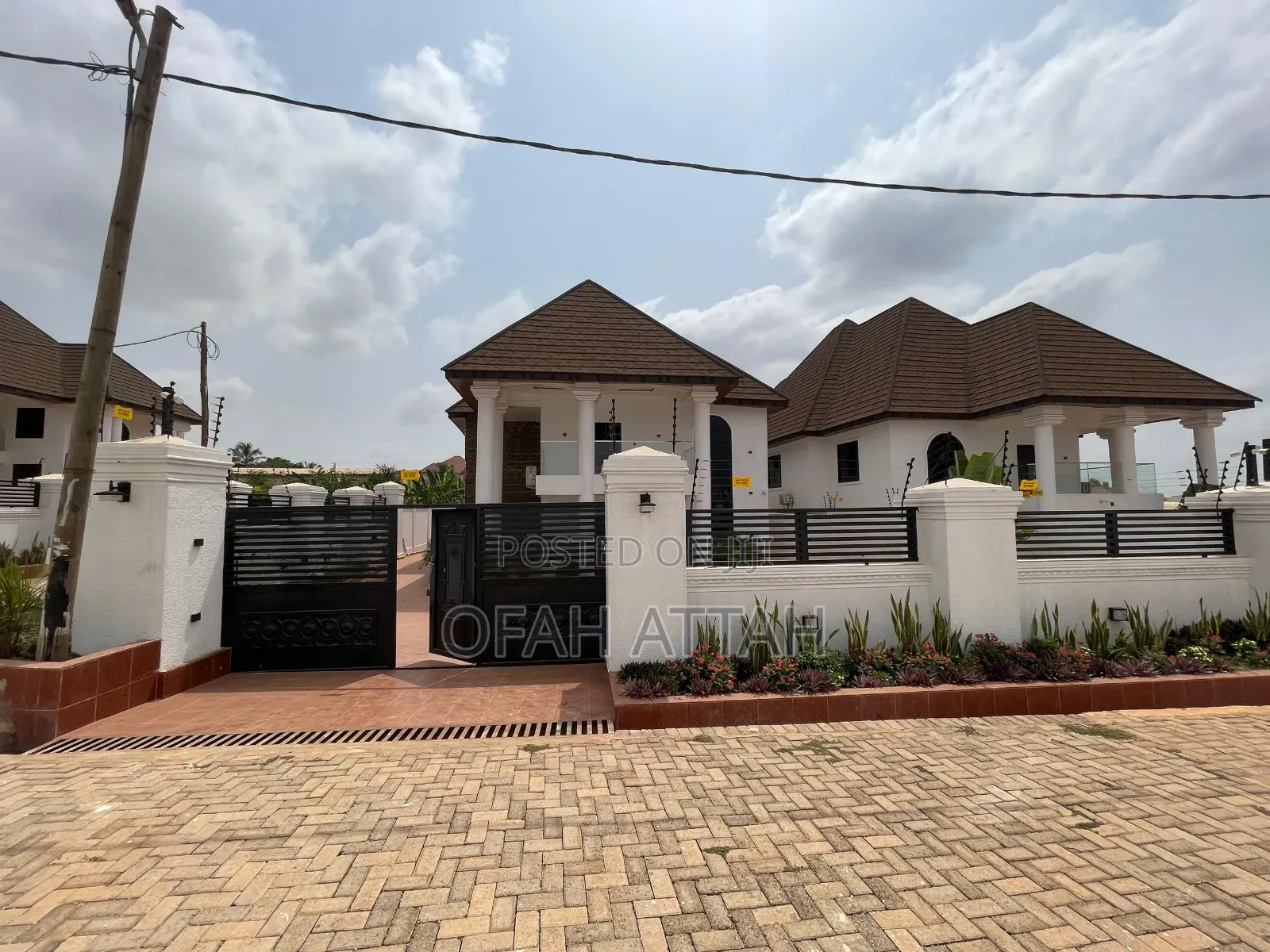 5bdrm Mansion in Santasi Brofoyedu, Kumasi Metropolitan for sale