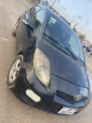 Toyota Vitz 2010 Black