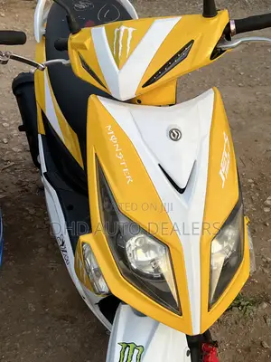 SYM Jet 2013 Yellow