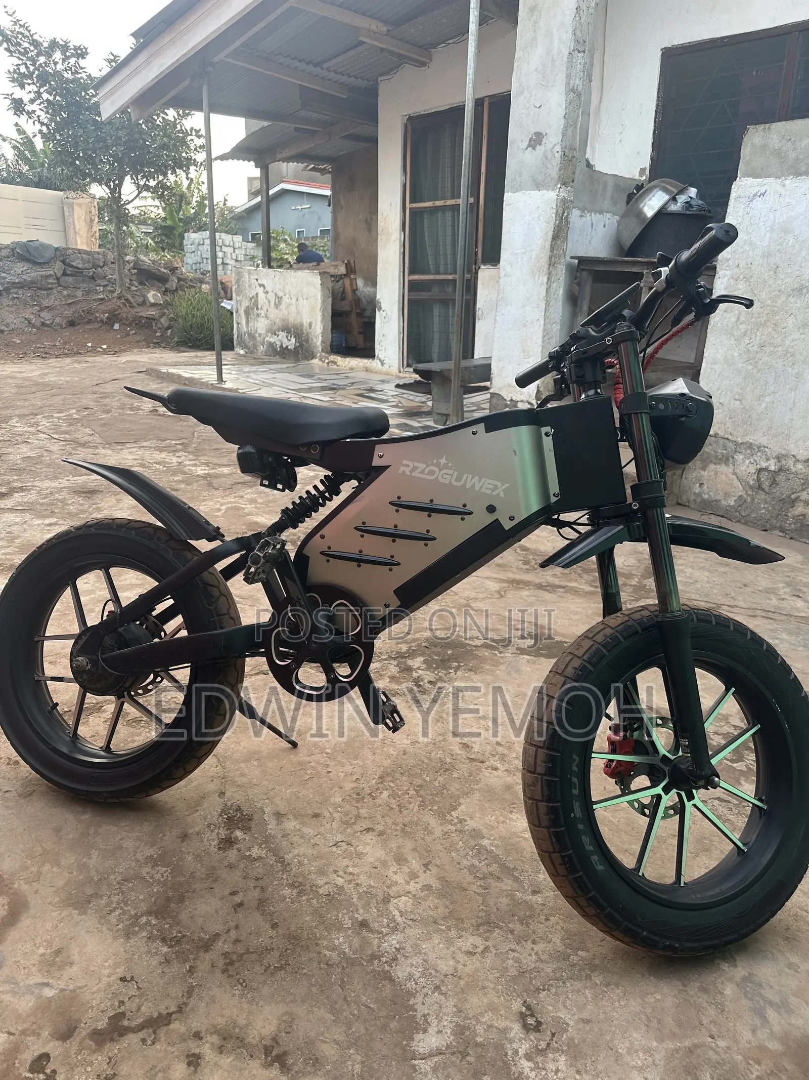 Motorcycle 2024 Black