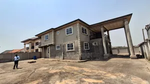 6bdrm Duplex in Sokoban Kwawoma, Kumasi Metropolitan for sale