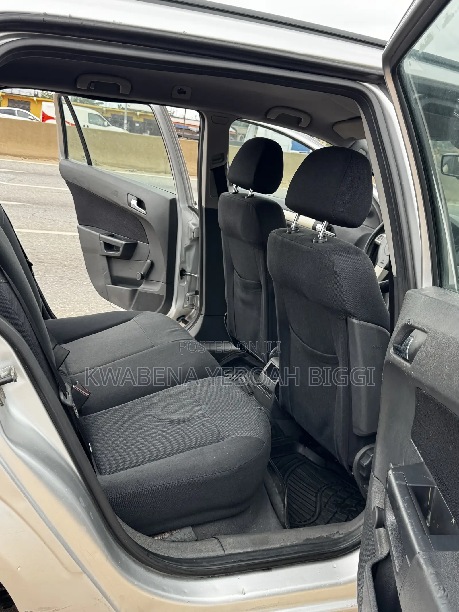 Opel Astra 1.9 CDTi Enjoy 2010 Silver