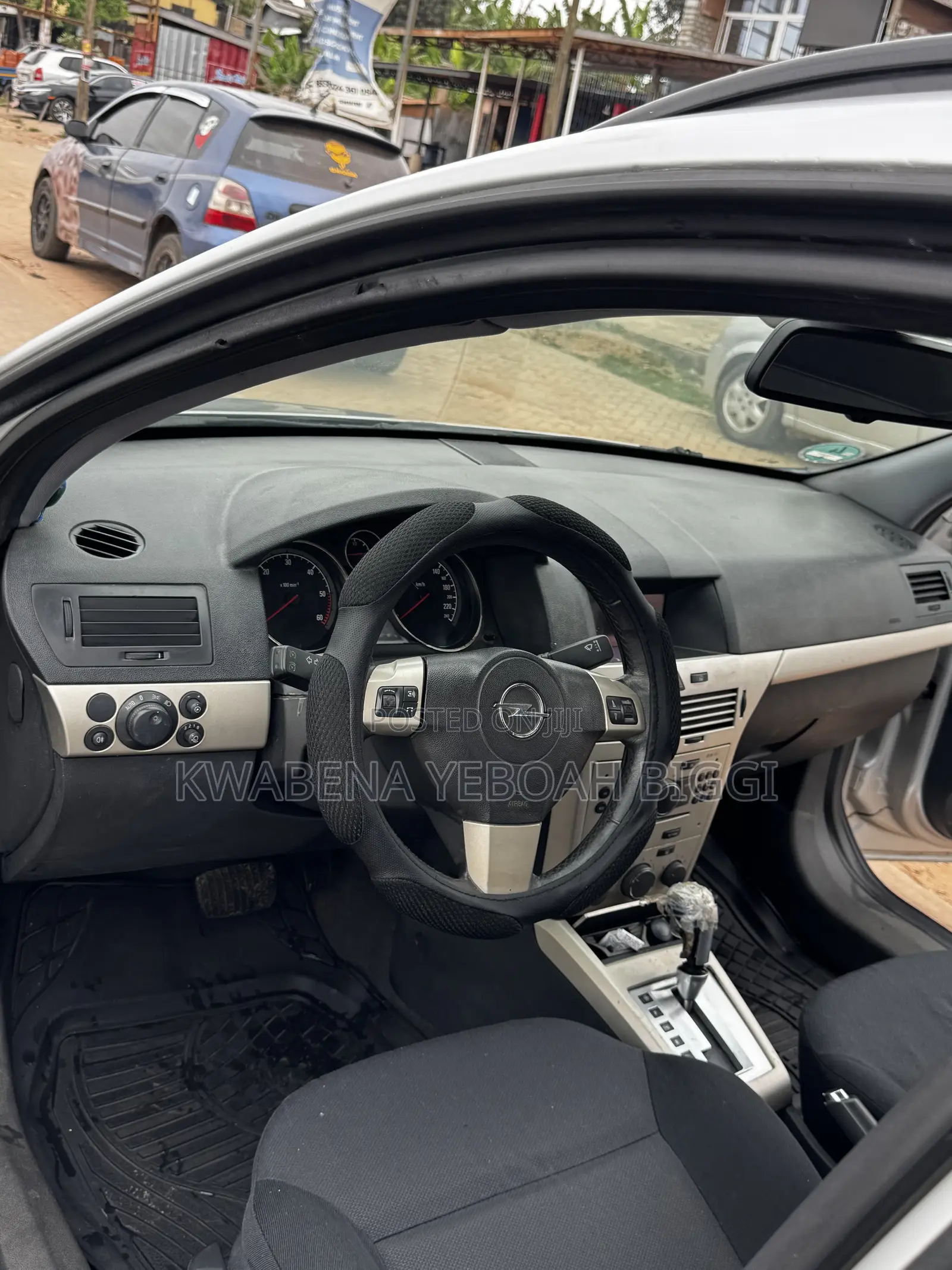 Opel Astra 1.9 CDTi Enjoy 2010 Silver