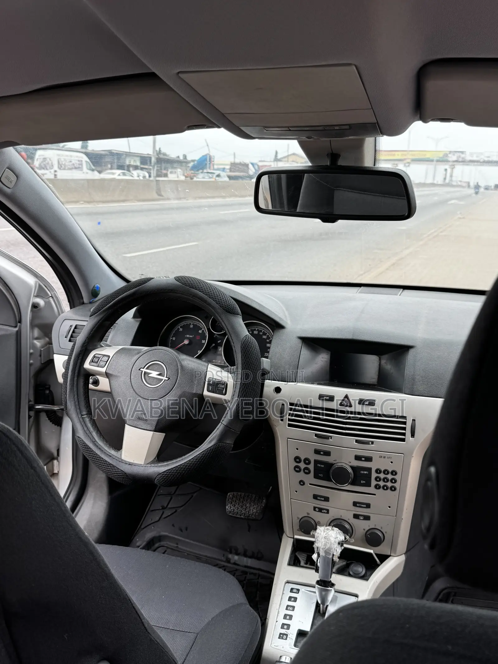 Opel Astra 1.9 CDTi Enjoy 2010 Silver