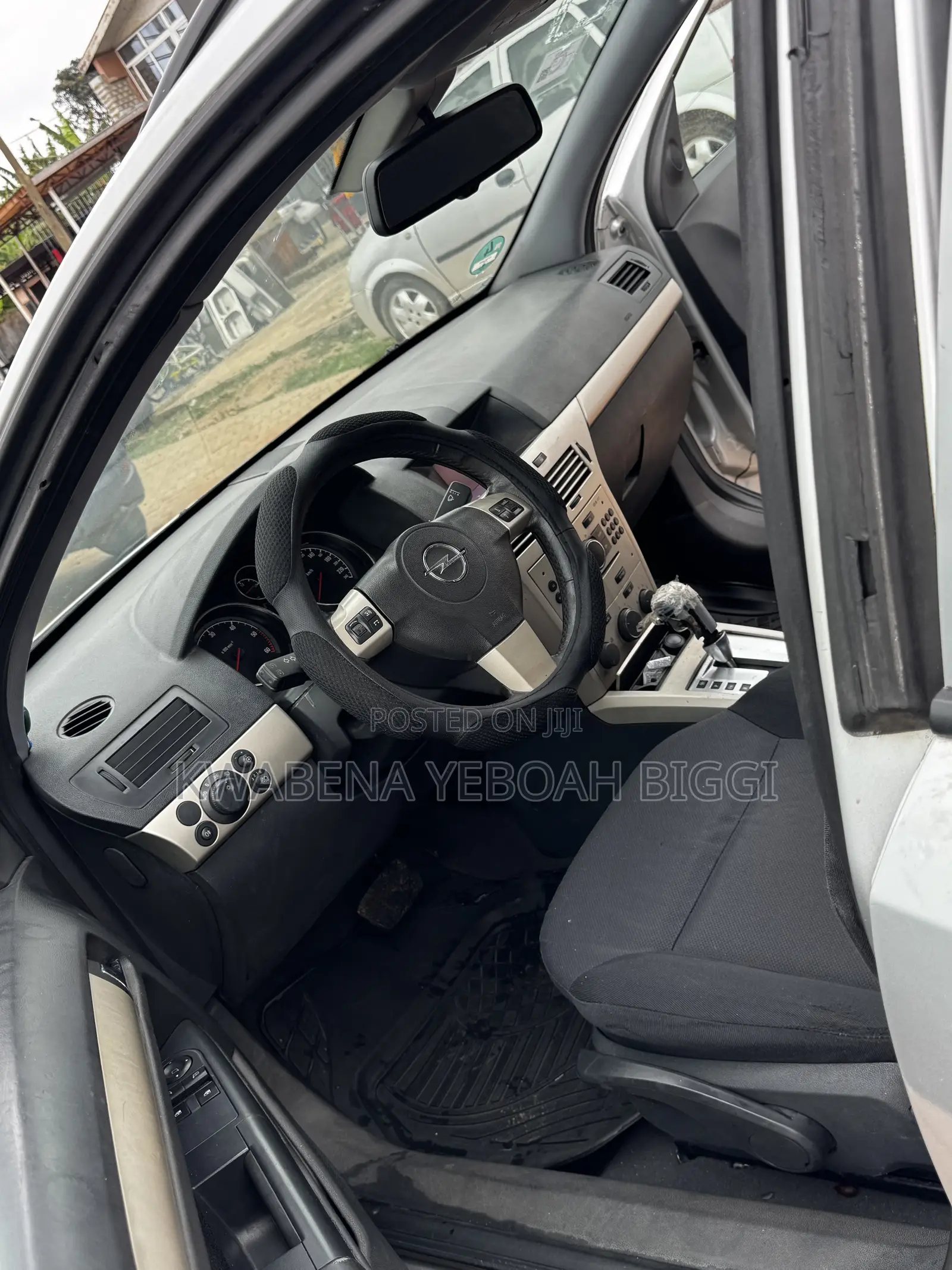 Opel Astra 1.9 CDTi Enjoy 2010 Silver