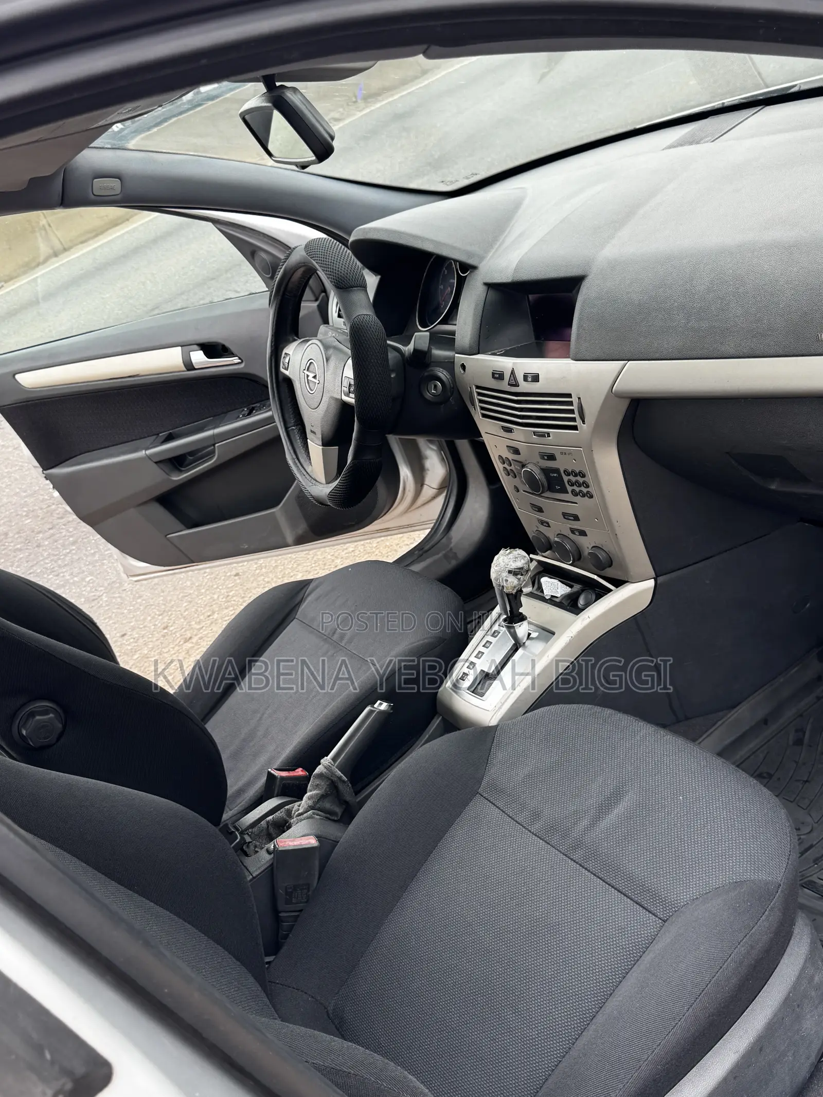 Opel Astra 1.9 CDTi Enjoy 2010 Silver