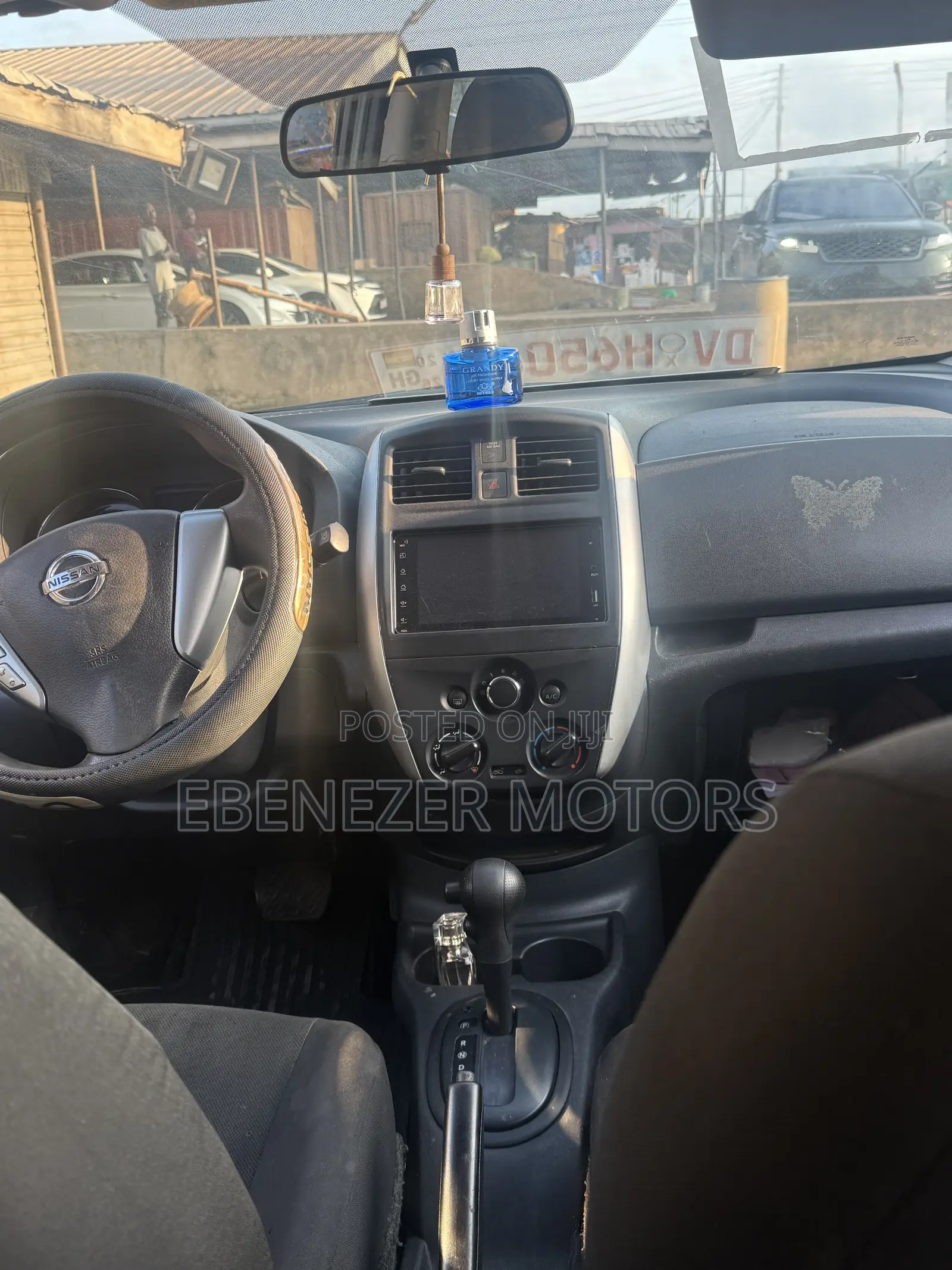 Nissan Versa 2016 Silver