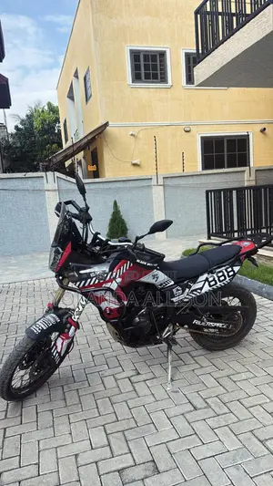 Yamaha 2021 Red