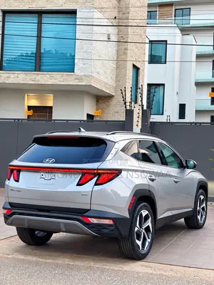 Hyundai Tucson Limited AWD 2025 Silver
