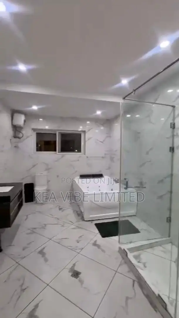 4 Bedrooms House for Rent