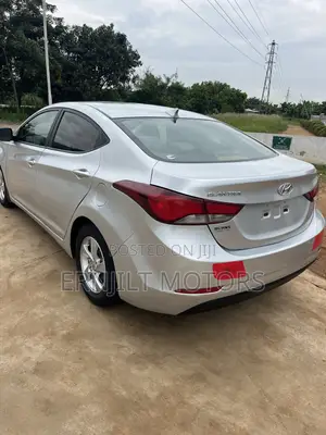 Hyundai Elantra 2013 Silver