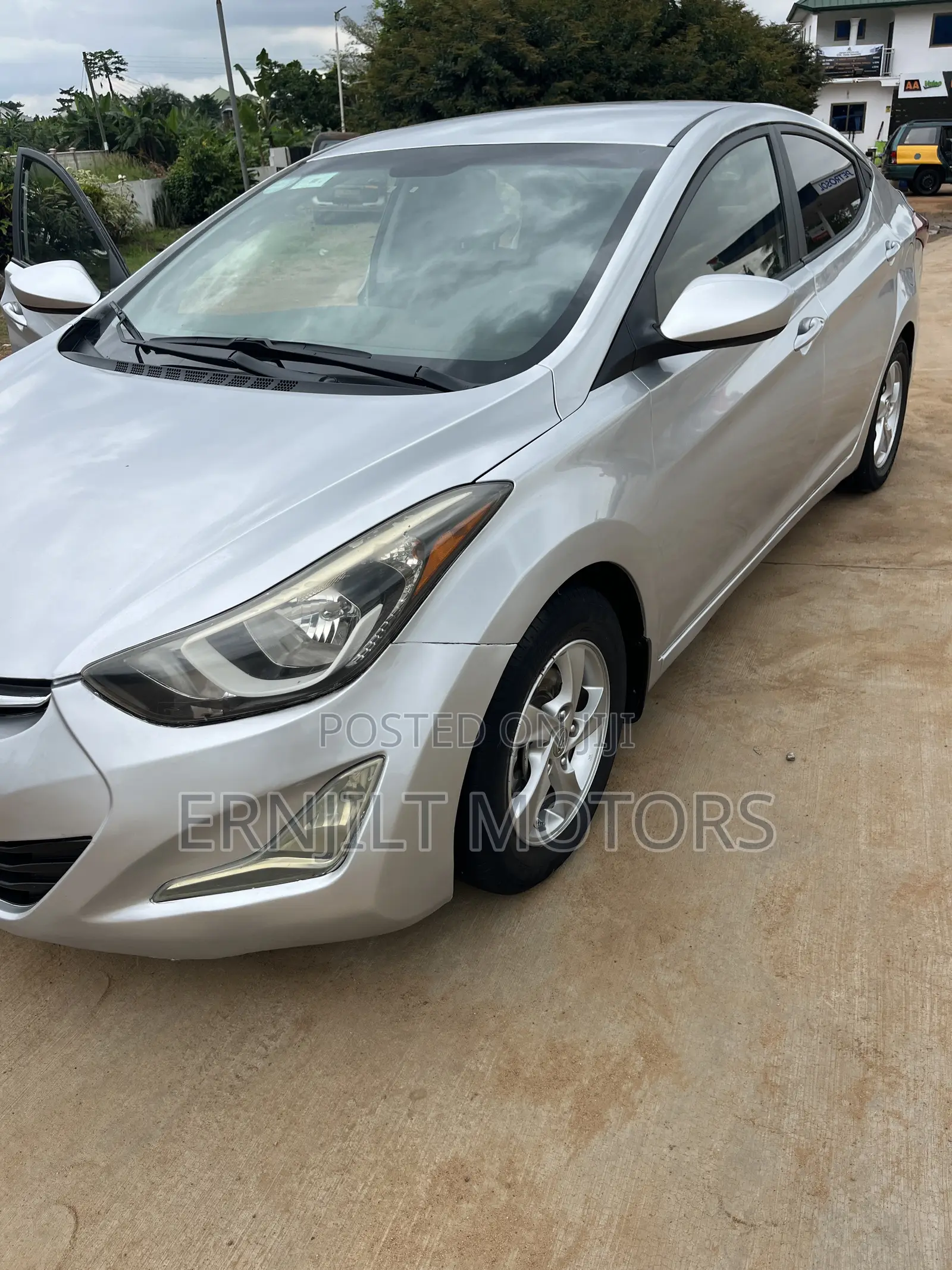Hyundai Elantra 2013 Silver
