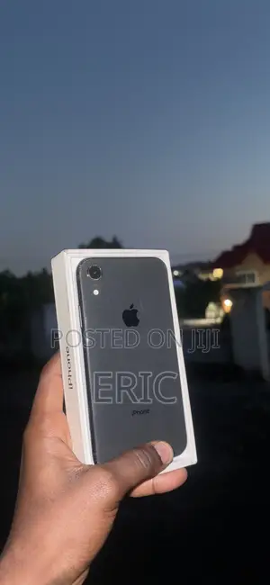 Apple iPhone XR 64 GB Black