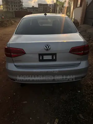 Volkswagen Jetta SE 4dr Sedan (1.8L 4cyl Turbo 5M) 2015 Silver