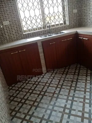 2bdrm Block of Flats in Frafraha for rent