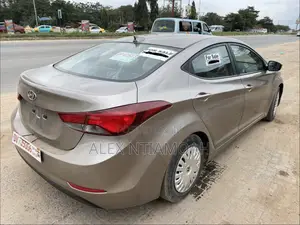 Hyundai Elantra 2016