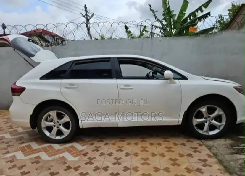 Toyota Venza 2012 White