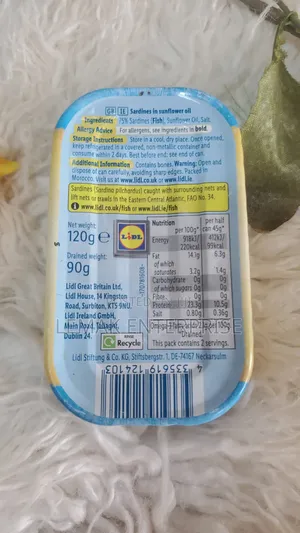 Nixe Sardines in Sunflower Oil. From UK