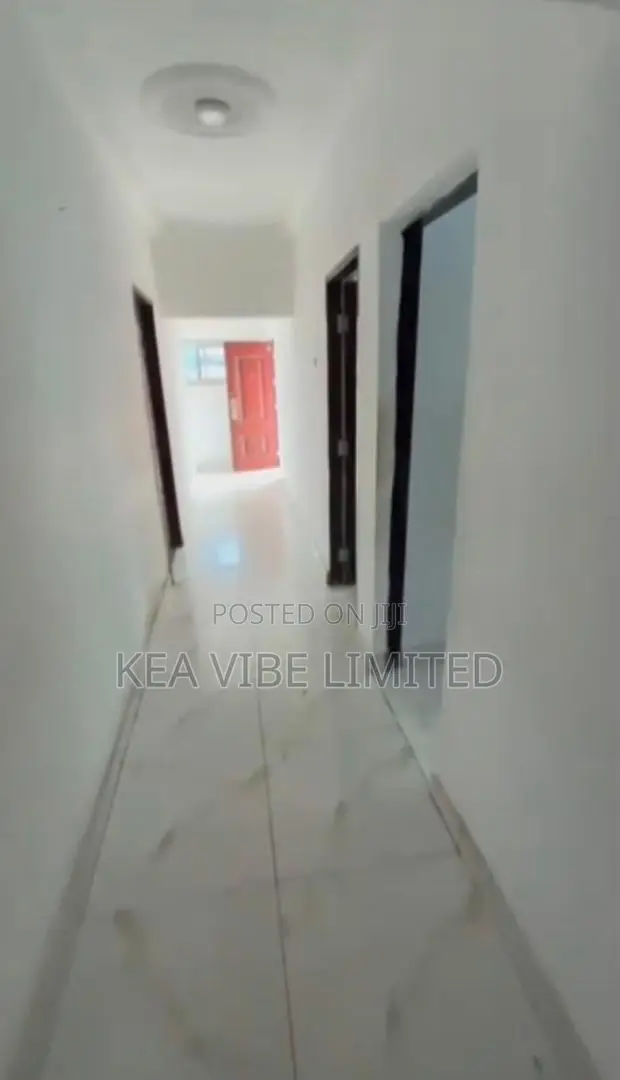 3bdrm Apartment in The Mall for rent