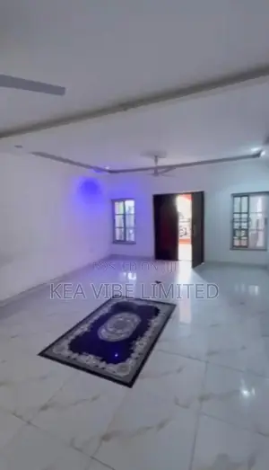3bdrm Apartment in The Mall for rent