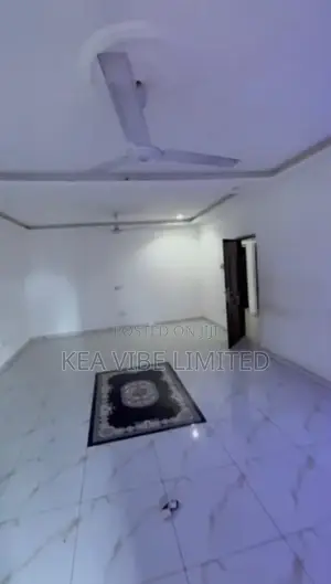 3bdrm Apartment in The Mall for rent
