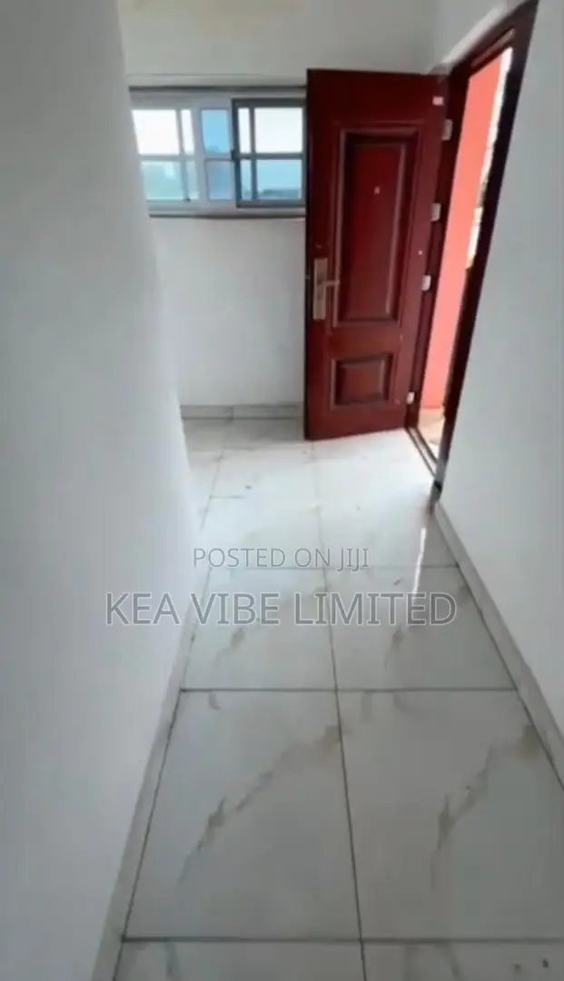 3bdrm Apartment in The Mall for rent