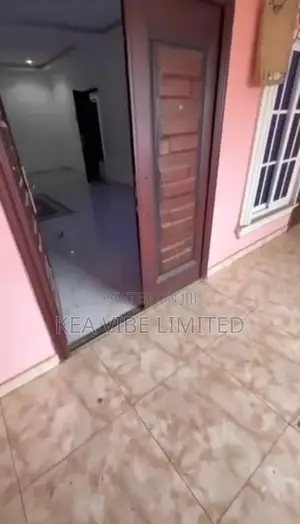 3bdrm Apartment in The Mall for rent