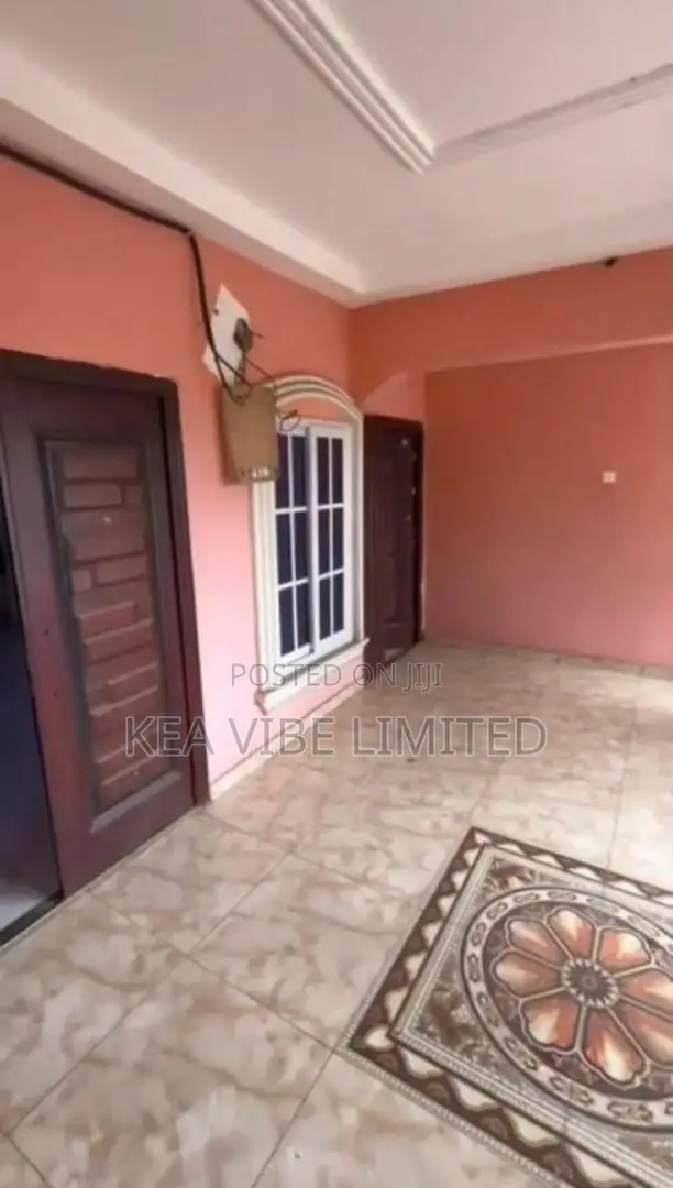 3bdrm Apartment in The Mall for rent