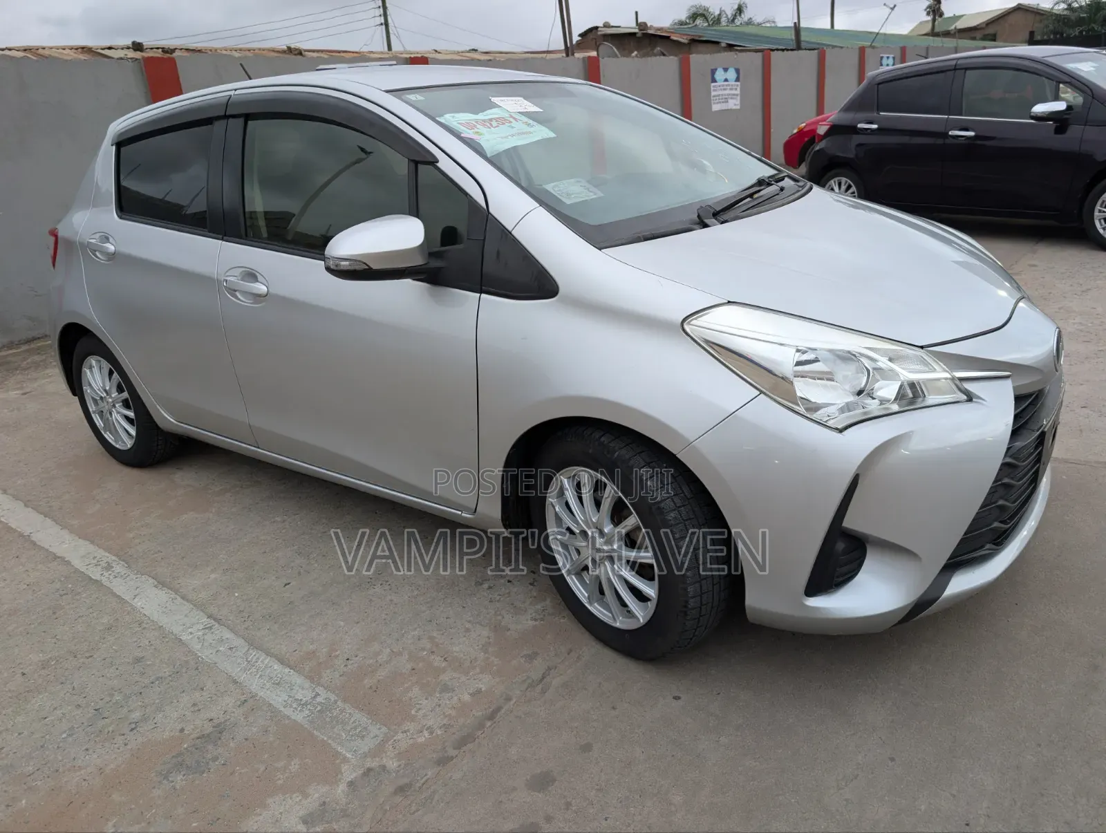 Toyota Vitz 1.3 FWD 5dr 2018 Silver