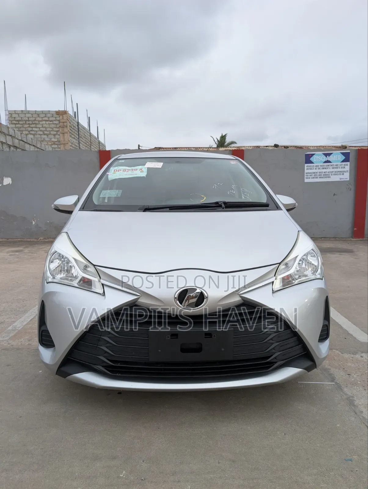 Toyota Vitz 1.3 FWD 5dr 2018 Silver