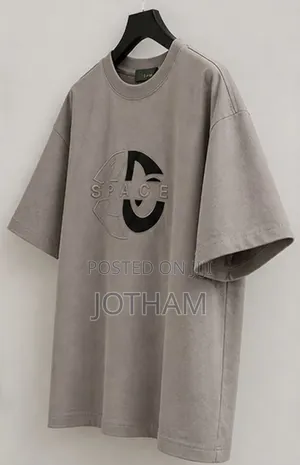 Premium Oversized Grey Streetwear T-Shirt.Minimalist, Unisex