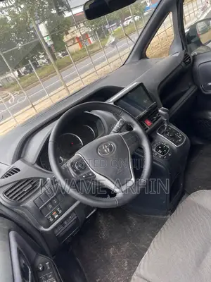 Toyota Voxy ZS Kirameki 4WD 7-Seater 2015 Black