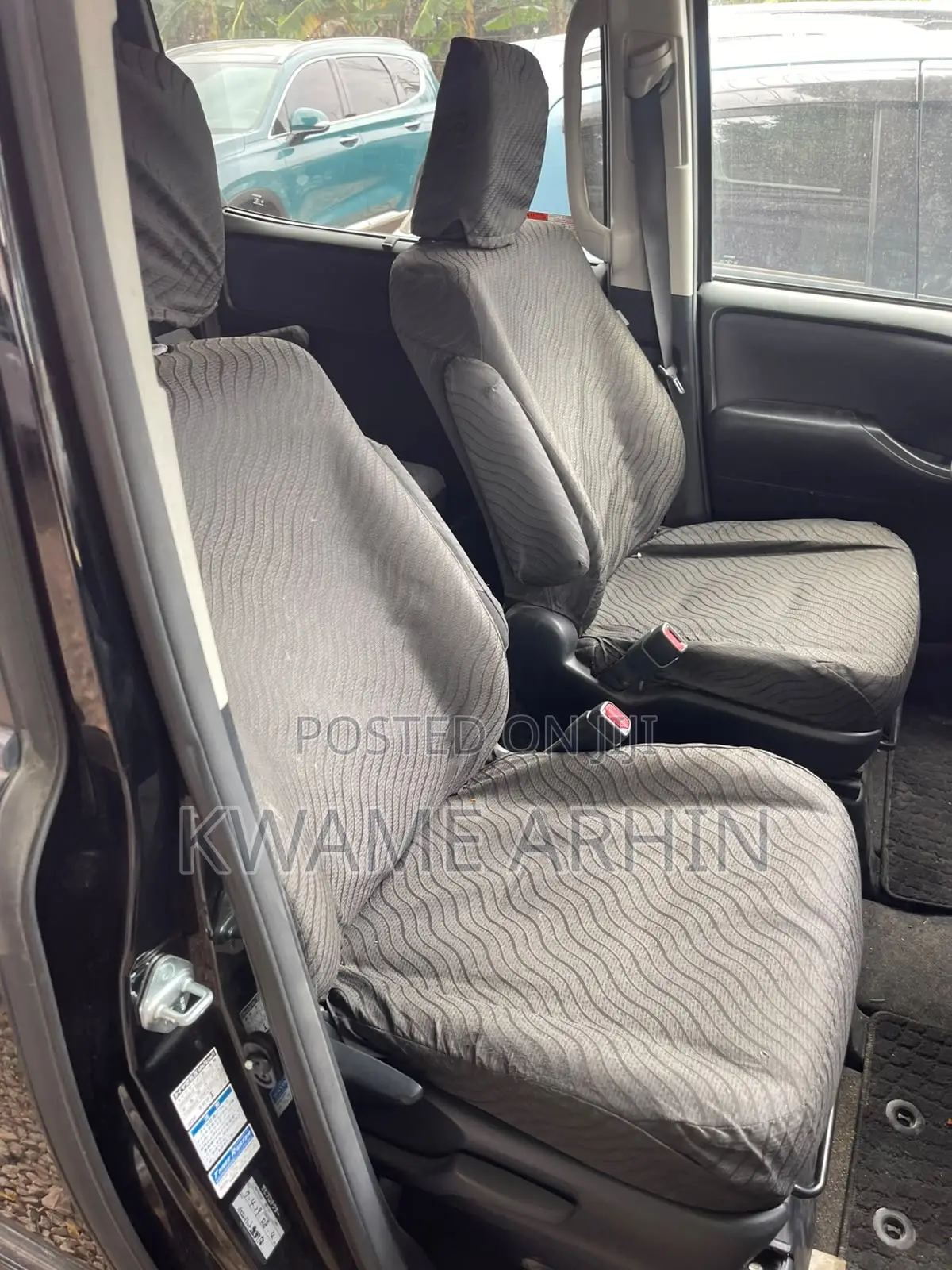 Toyota Voxy ZS Kirameki 4WD 7-Seater 2015 Black