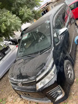Toyota Voxy ZS Kirameki 4WD 7-Seater 2015 Black