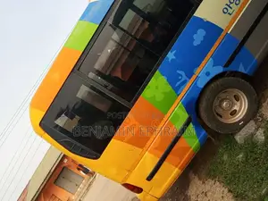 Hyundai County 2012 White