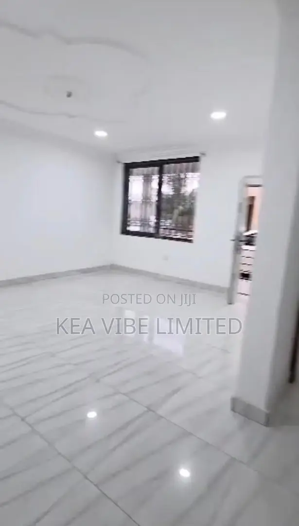 2bdrm Apartment in Paradise Residential Area for rent