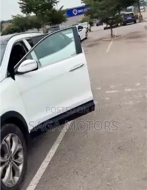 Hyundai Santa Fe 2016 White