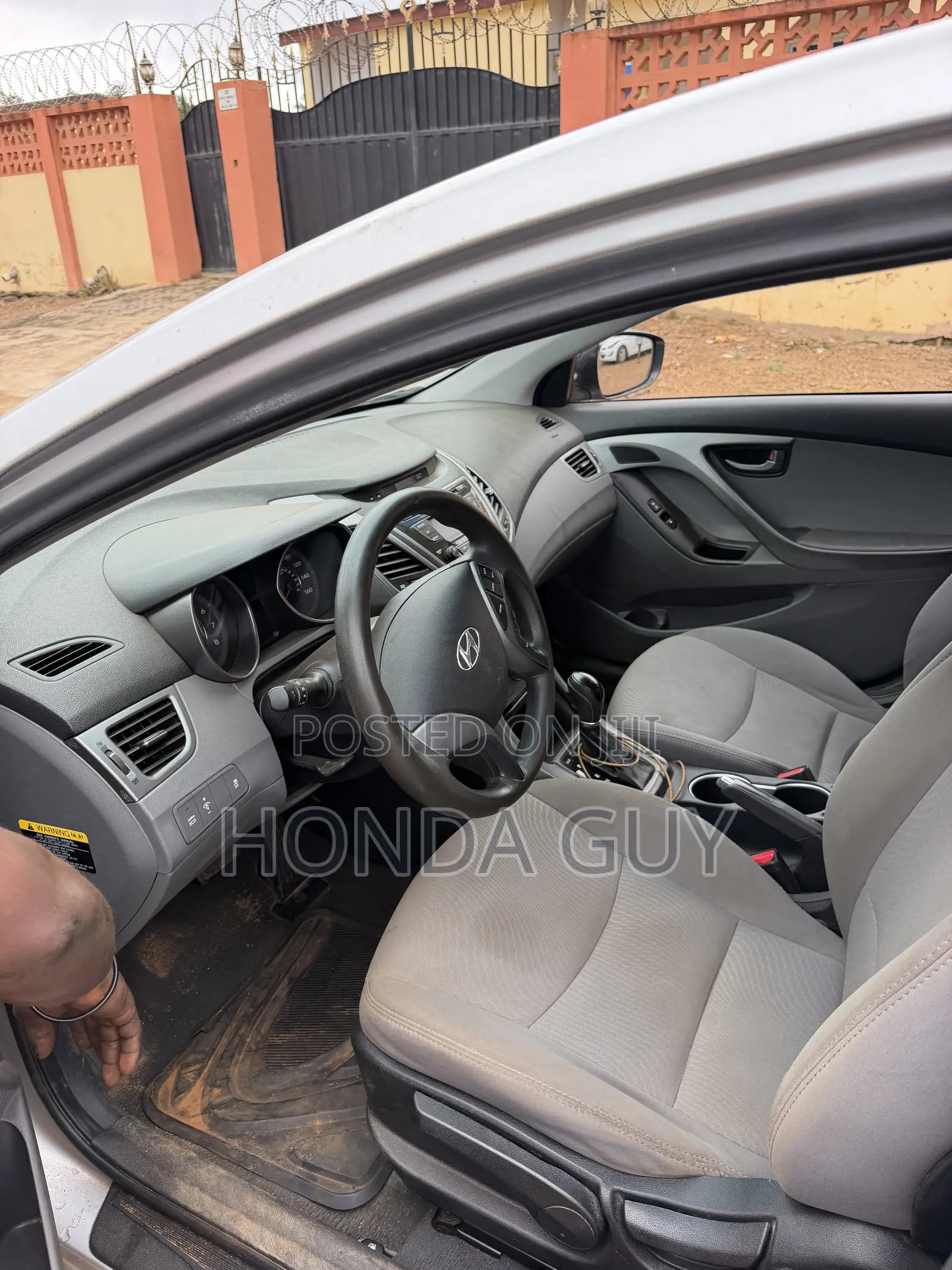 Hyundai Elantra 2015 Silver