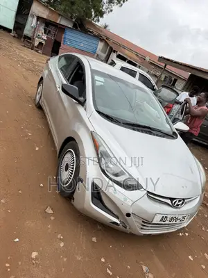 Hyundai Elantra 2015 Silver