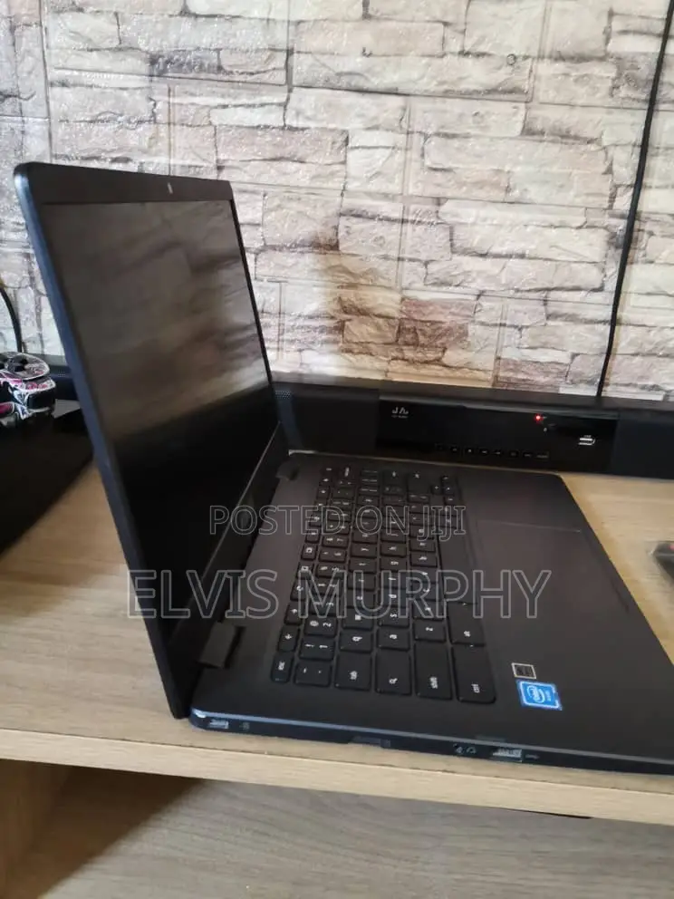 Laptop Asus Chromebook C300 128GB HDD+SSD 60GB