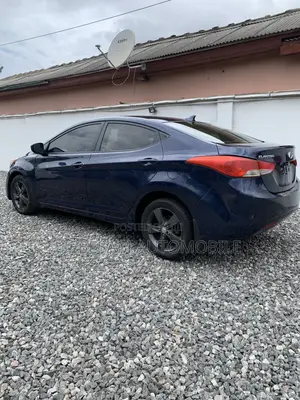 Hyundai Elantra Limited 4dr Sedan (1.8L 4cyl 6A) 2014 Blue