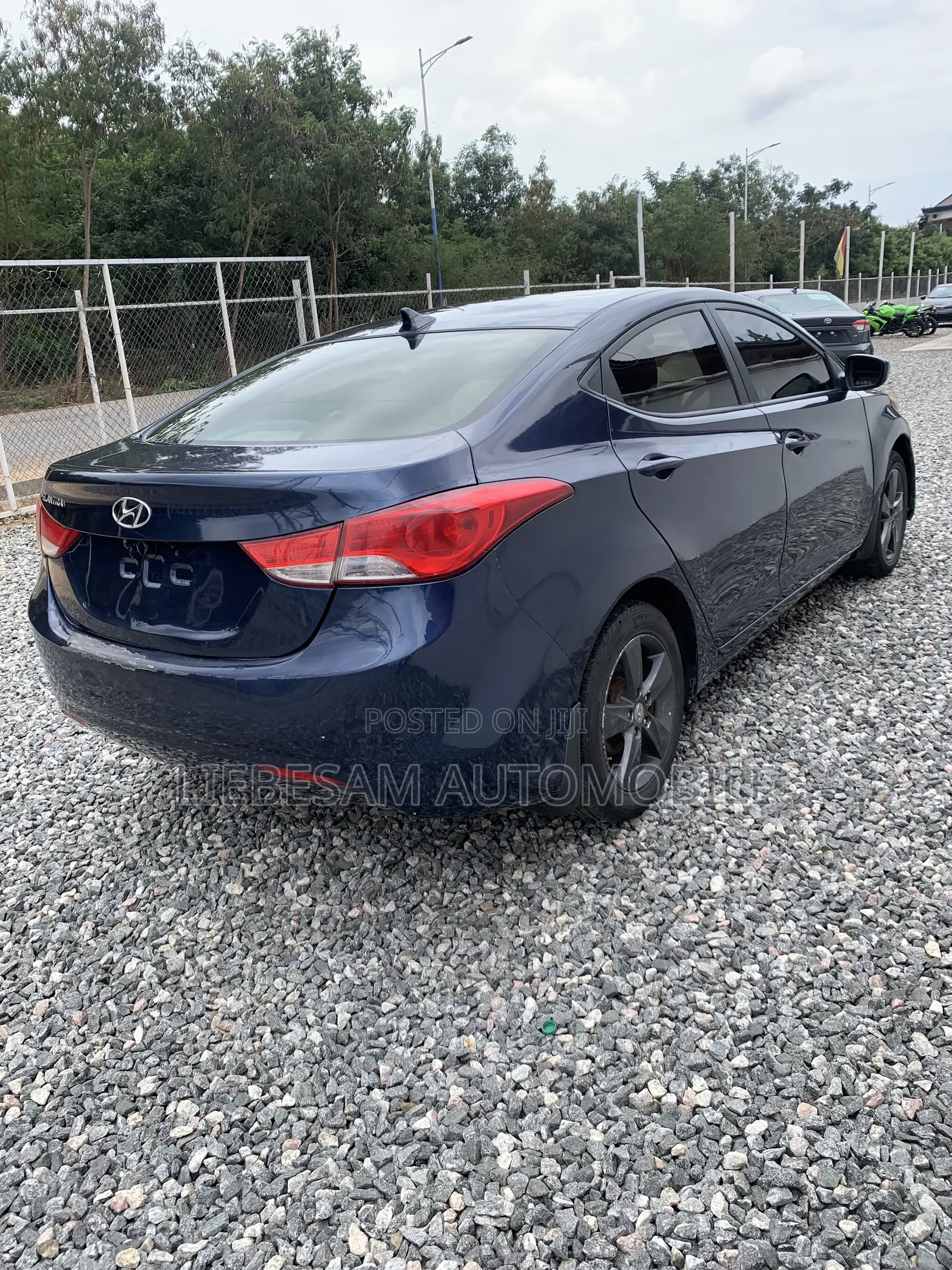 Hyundai Elantra Limited 4dr Sedan (1.8L 4cyl 6A) 2014 Blue