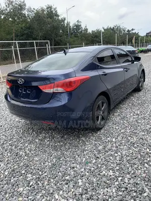 Hyundai Elantra Limited 4dr Sedan (1.8L 4cyl 6A) 2014 Blue