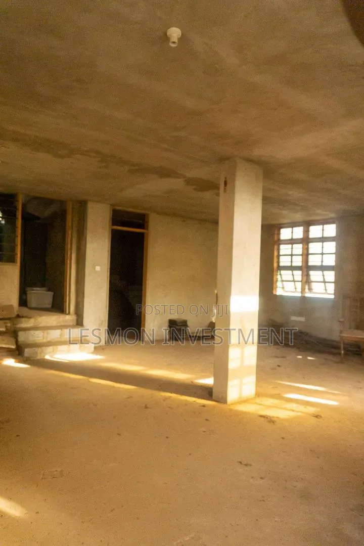 6bdrm Mansion in Lesmon Investment, Community 25 for sale