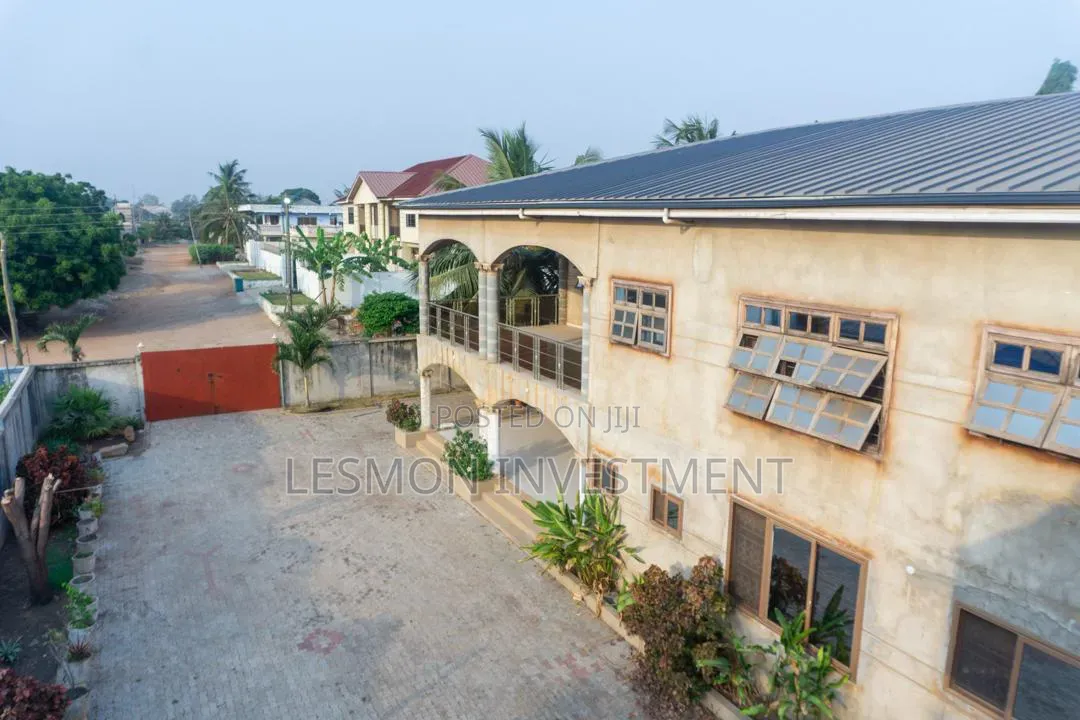 6bdrm Mansion in Lesmon Investment, Community 25 for sale