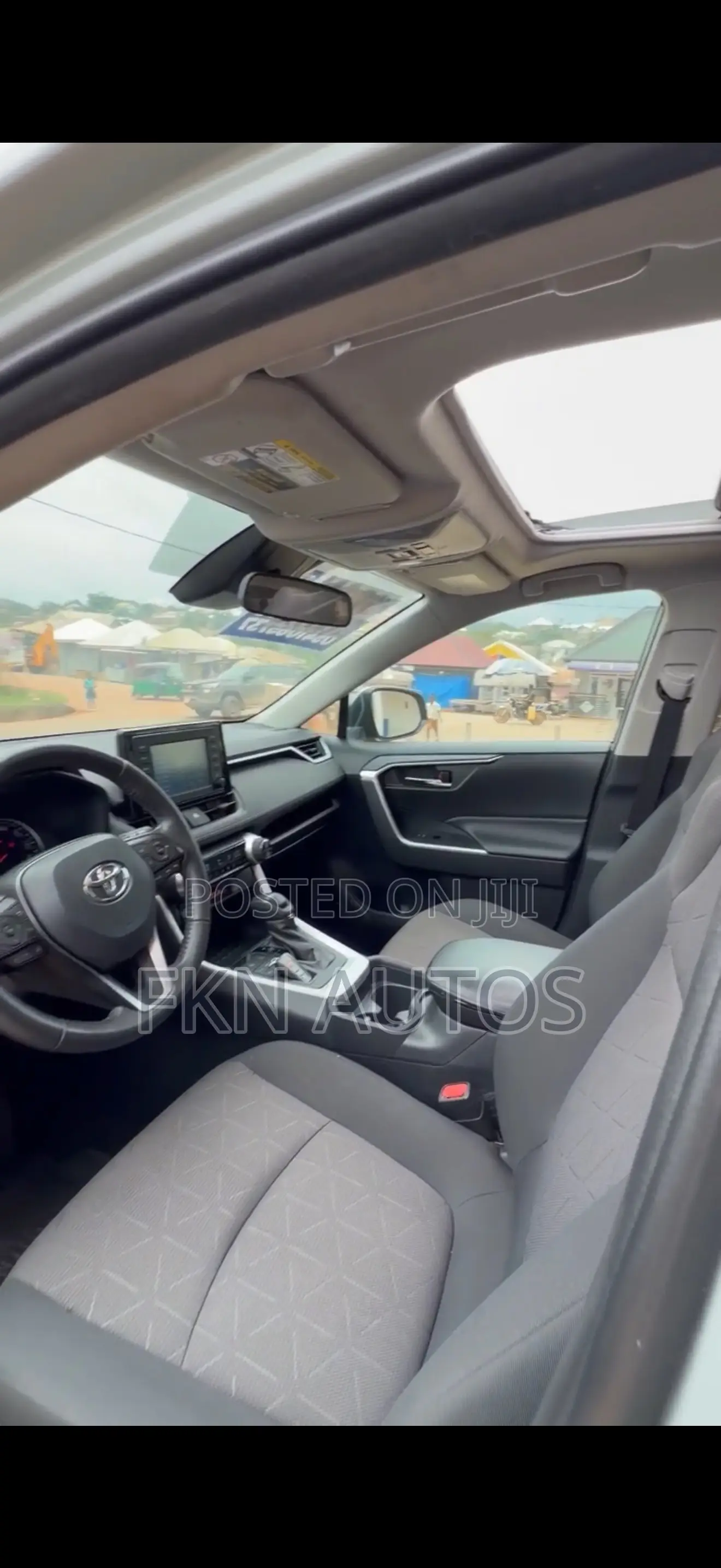 Toyota RAV4 XLE AWD 2019 Green