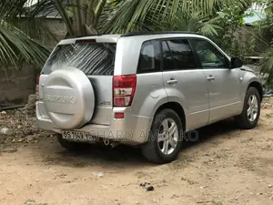 Suzuki Grand Vitara 2006 Silver