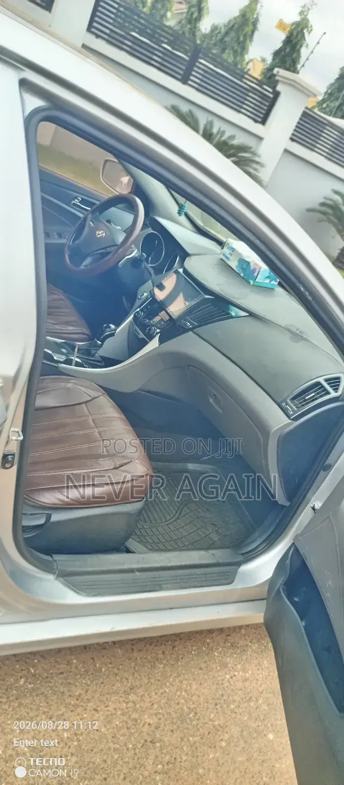 Hyundai Sonata GLS Sedan FWD (2.4L 4cyl 6A) 2013 Silver